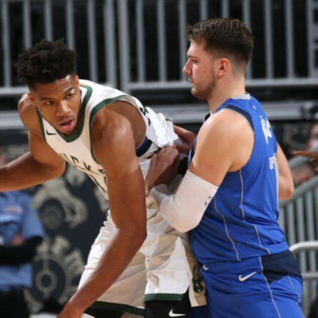 开云体育下载-字母哥：詹姆斯还是当今最强 我喜欢扮演追赶者