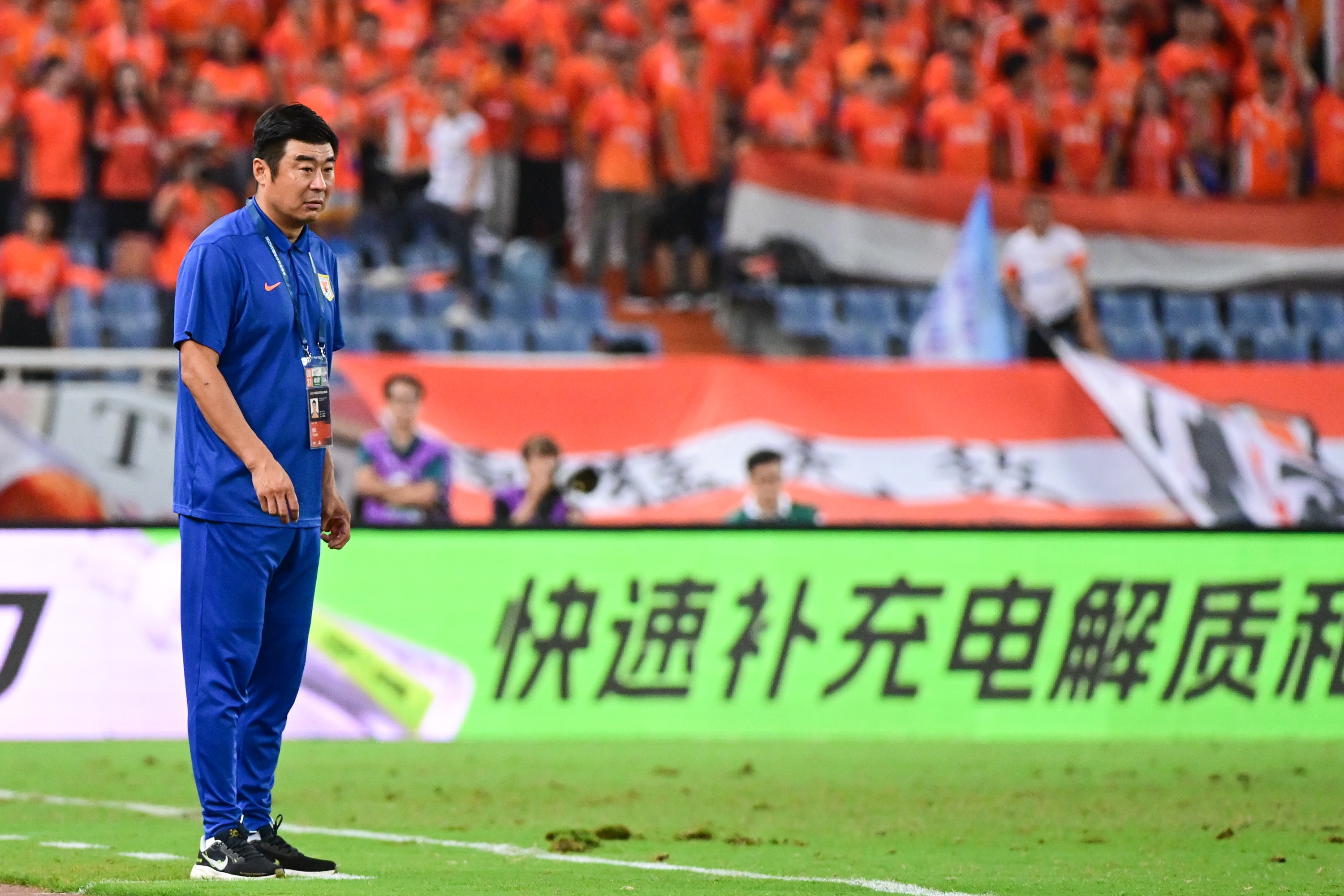 kaiyun-足球报：韩鹏真实定位只是俱乐部员工，并非独立的教练团队领导者